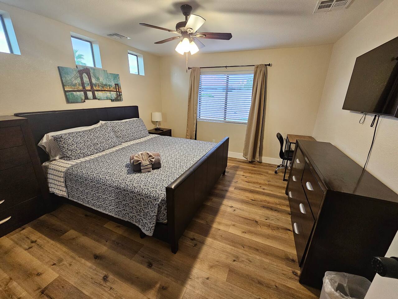 Northridge - Fully Furnished Cozy Room #5