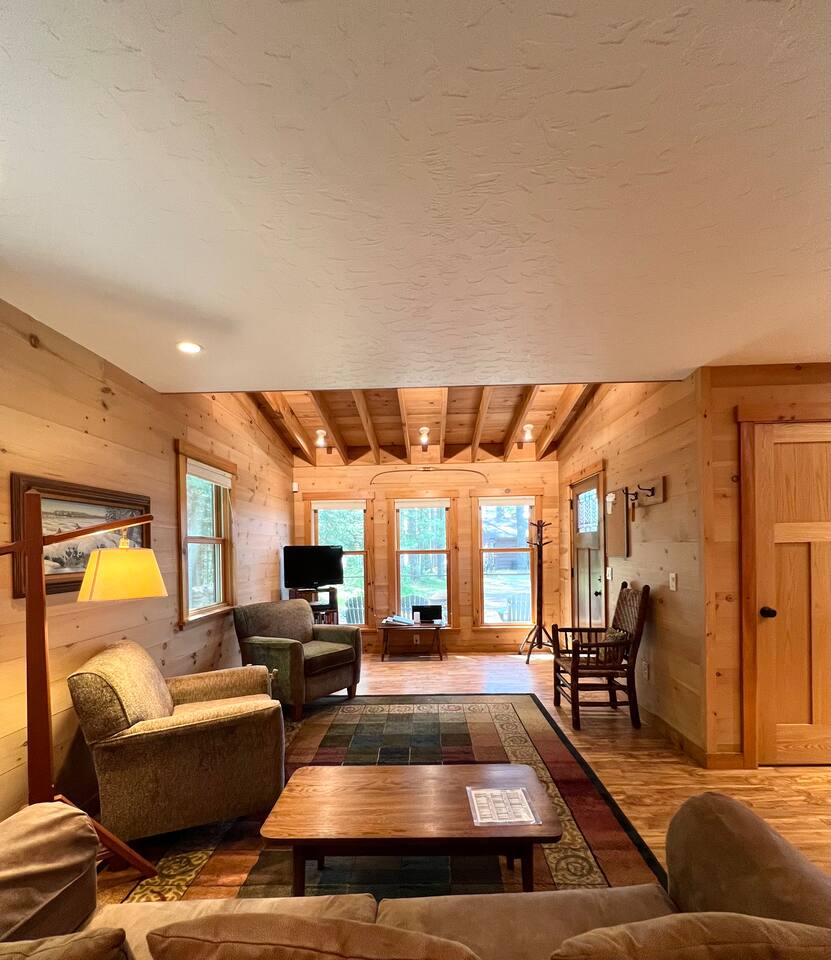 MW Chain Hideaway | 2 beds + private dock