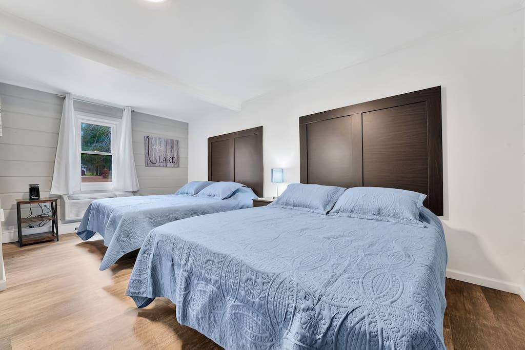Room #2 - Two Queen Beds
