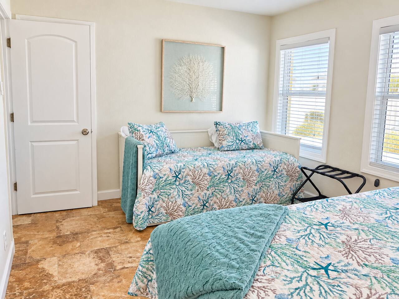 Trundle Bed - 2 full
