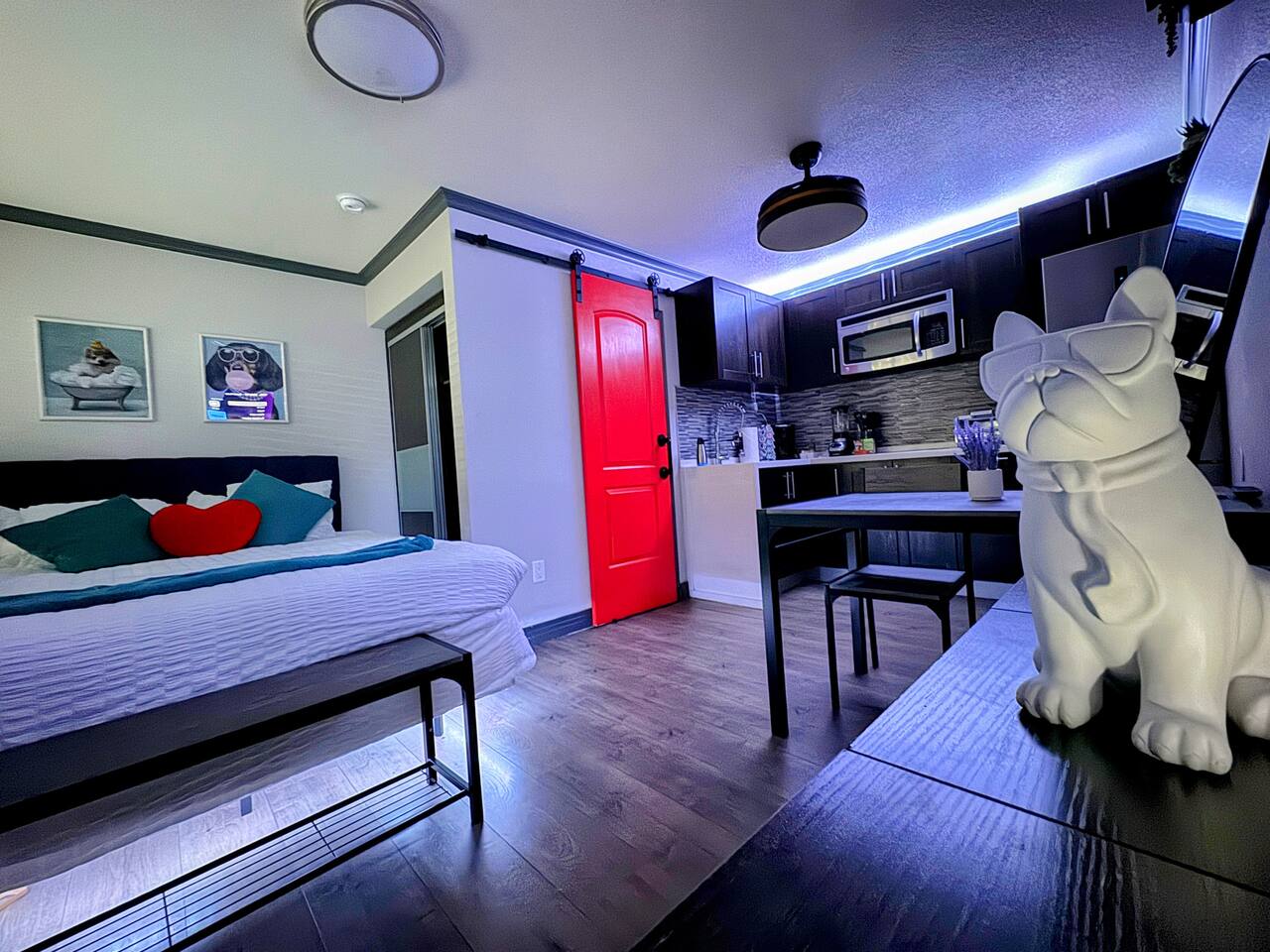 Cute Condo 3 blocks from Fremont