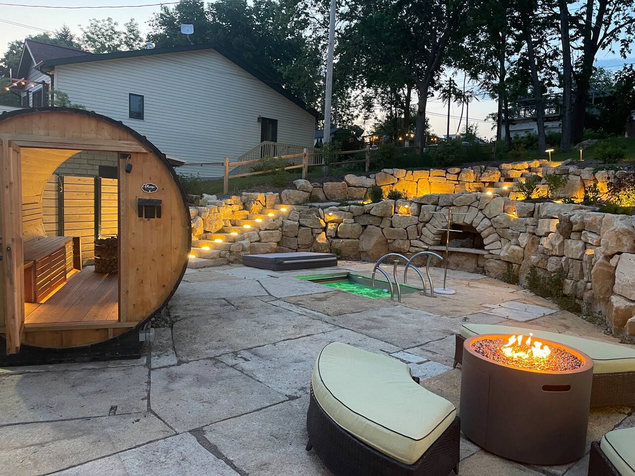 Riverview Respite- Sauna and Hot Tub