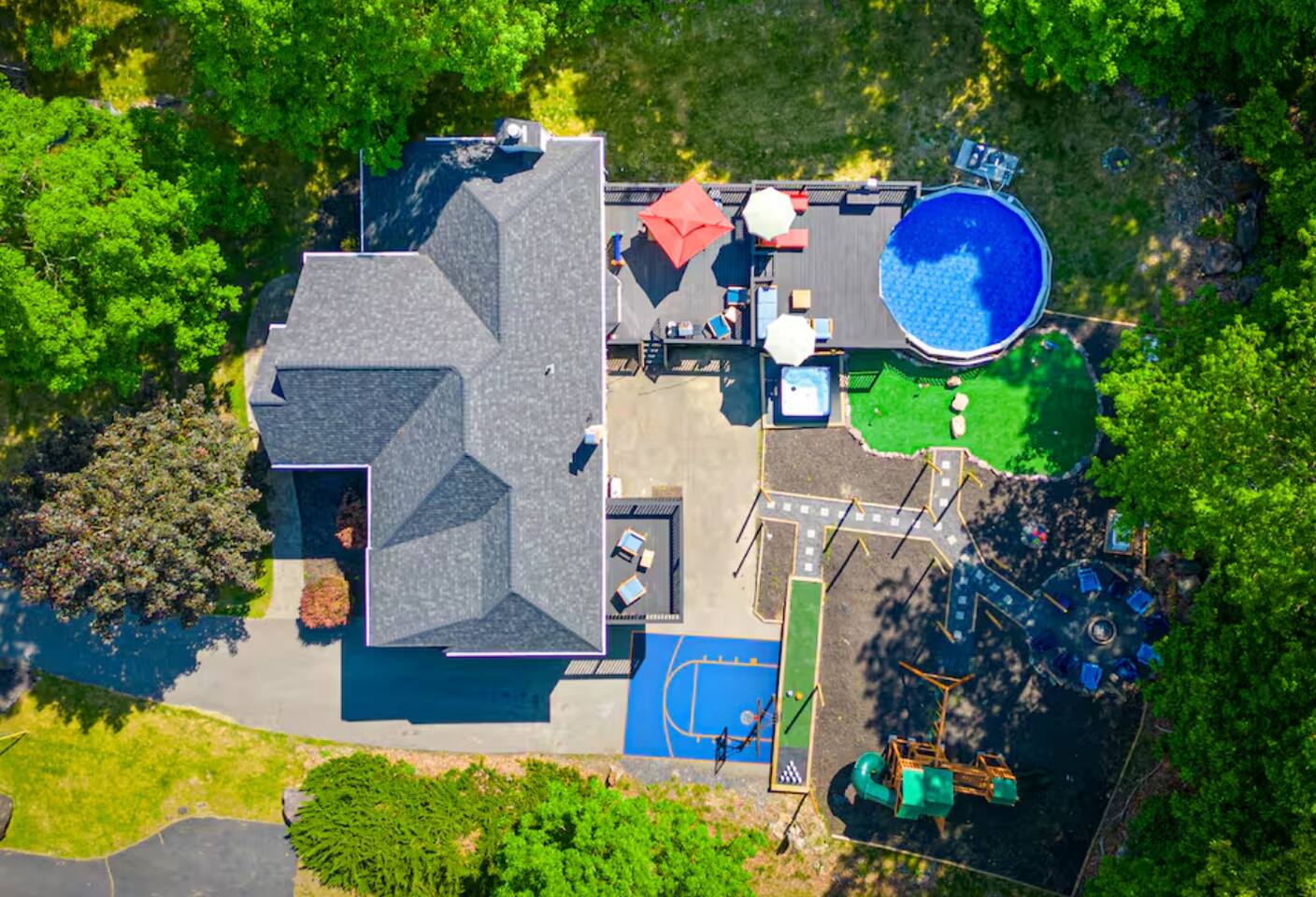 Heated Pool, Mini Golf, Bowling, Hot Tub, GameRoom