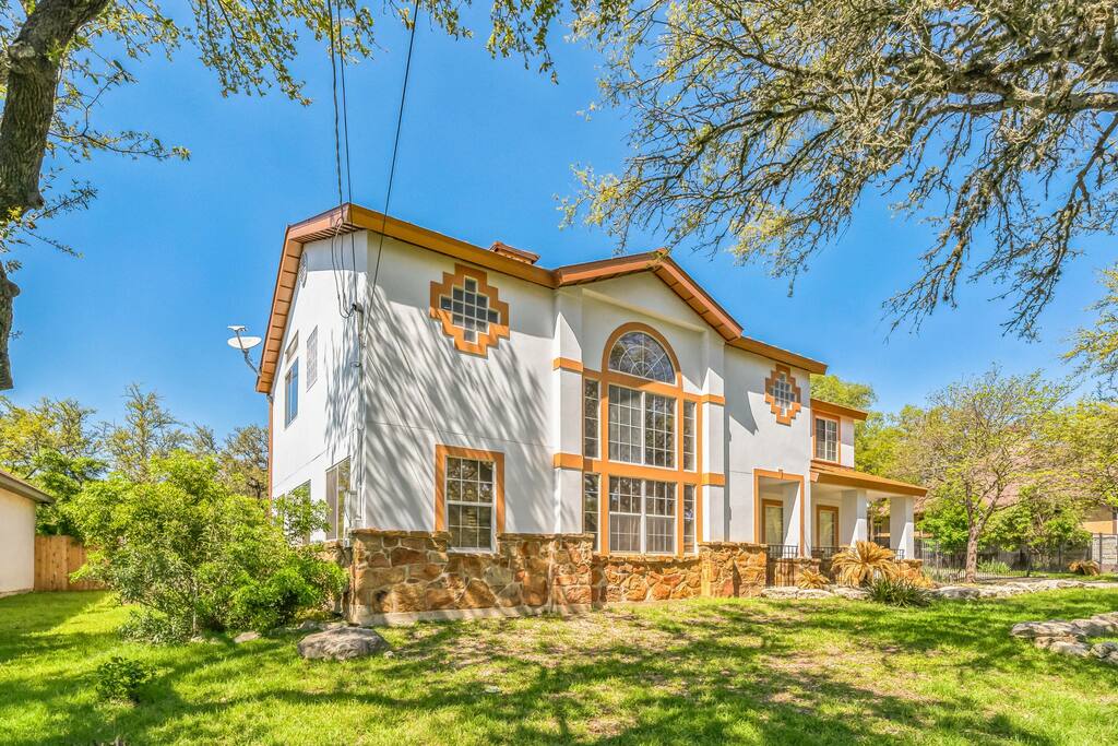 San Antonio Serenity: 23 Min To Six Flags Sleeps 10