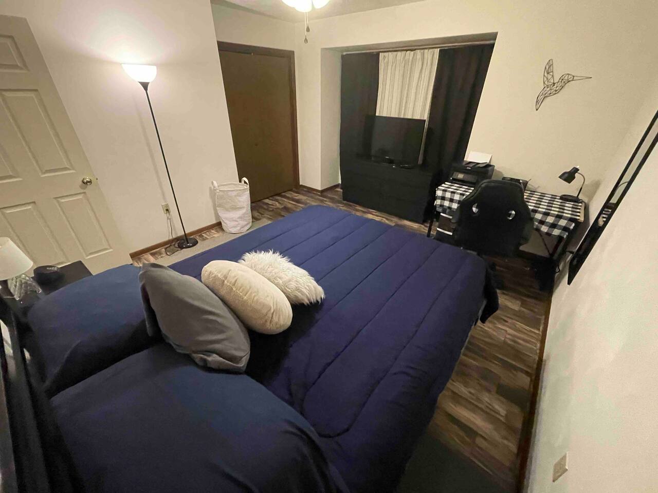 2BR Private duplex in Roxbury near Hospital & Park