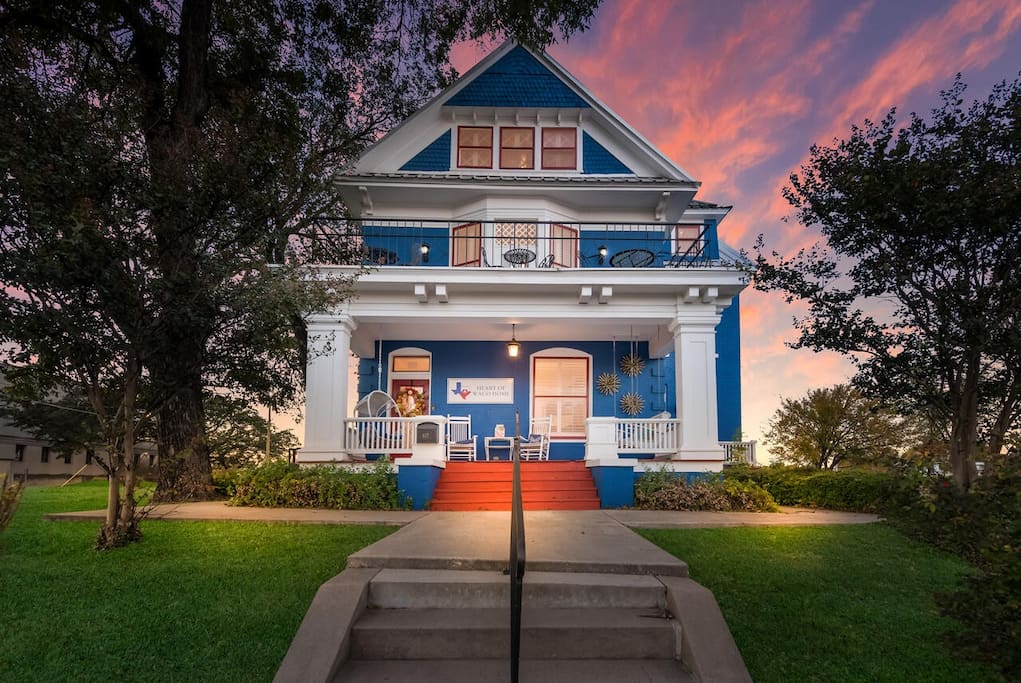 "Downtown" Heart of Waco Home