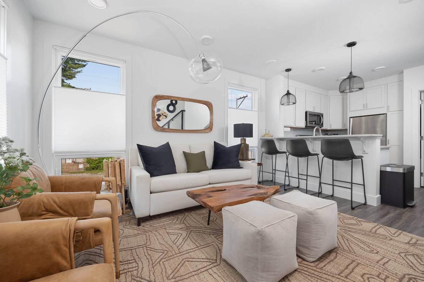 Downtown Townhome • Private Rooftop • Walkable