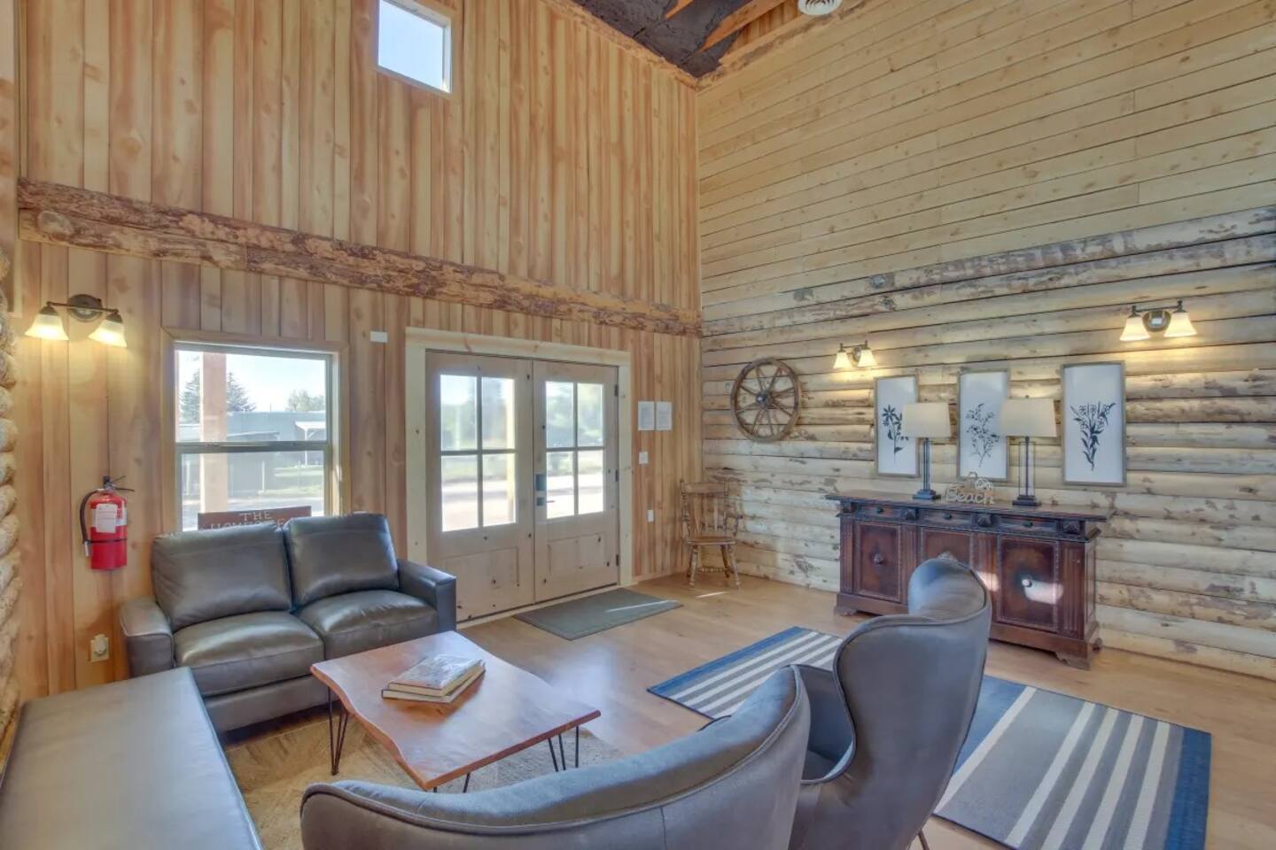 Sleeps 44 Bear Lake Reunions