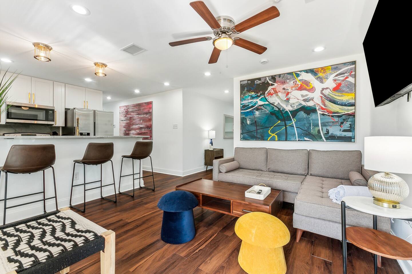 Lux 3 Bedroom Close to Downtown