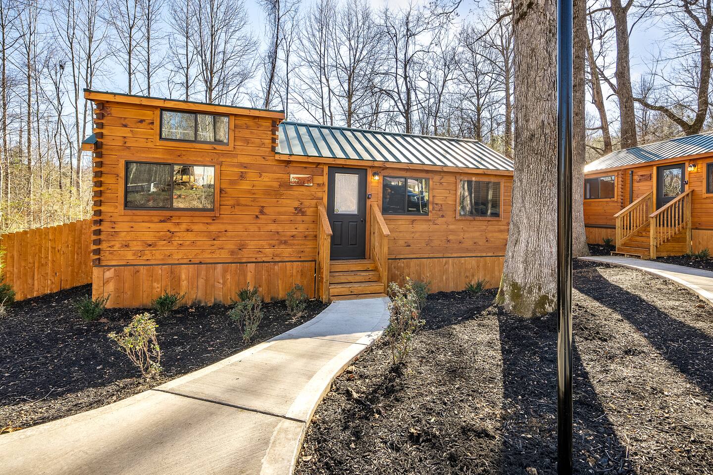 New Cabin 20 Min to Gatlinburg Game Room + FirePit