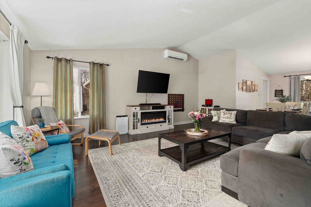 Countryside Getaway: King beds|Fire pit|Fast wi-fi