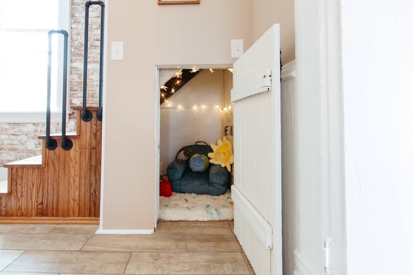 A hidden children's nook that the kids will love!