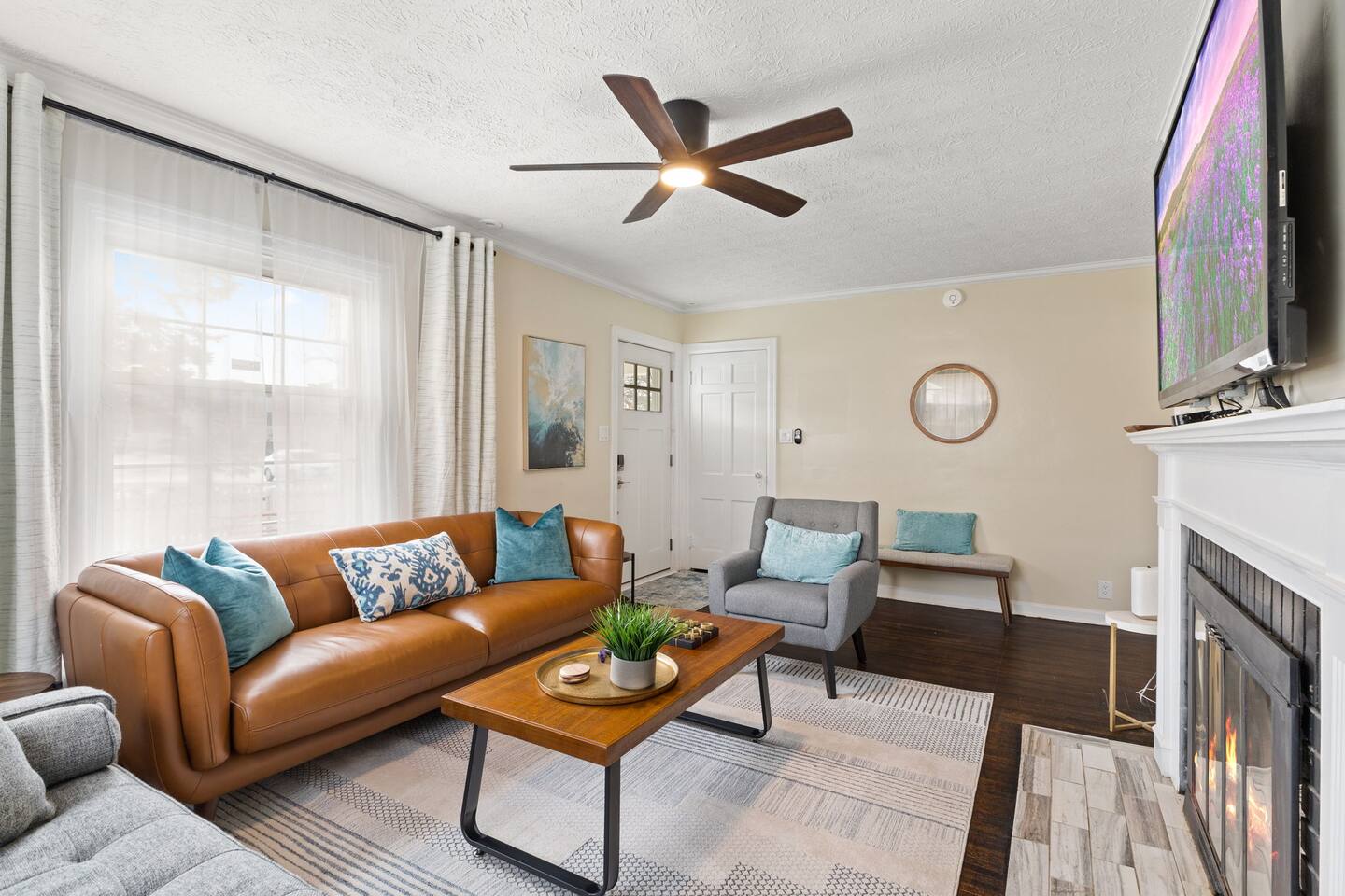 Entire 3-story house in Speedway, Pets OK