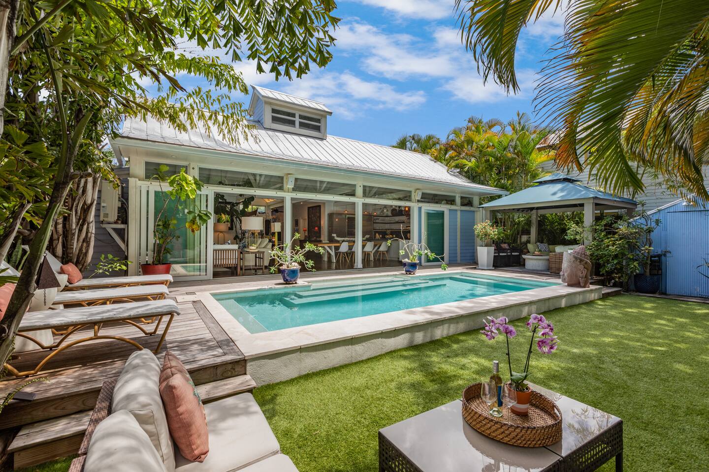 Blu-3BR Home, Pool/Kid-friendly