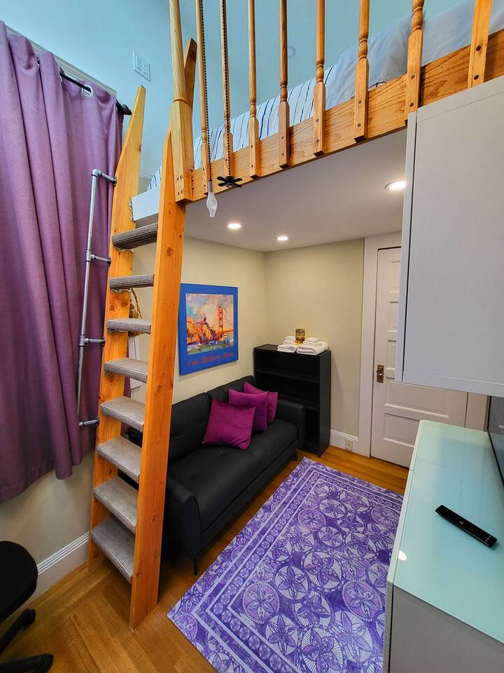 Private Small Loft Bedroom Central SF Victorian