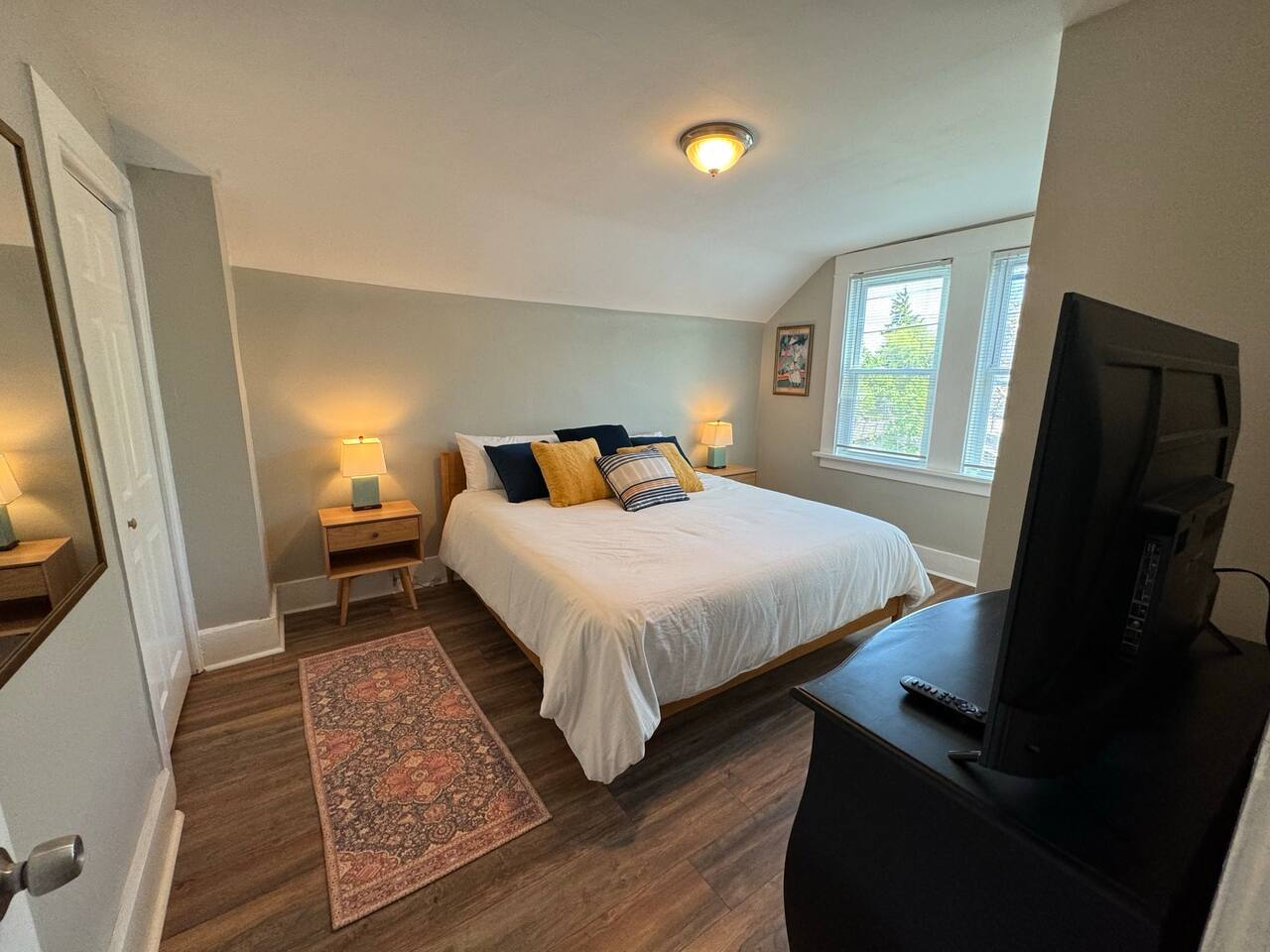 Spacious Renovated Five Points Home, photo 7