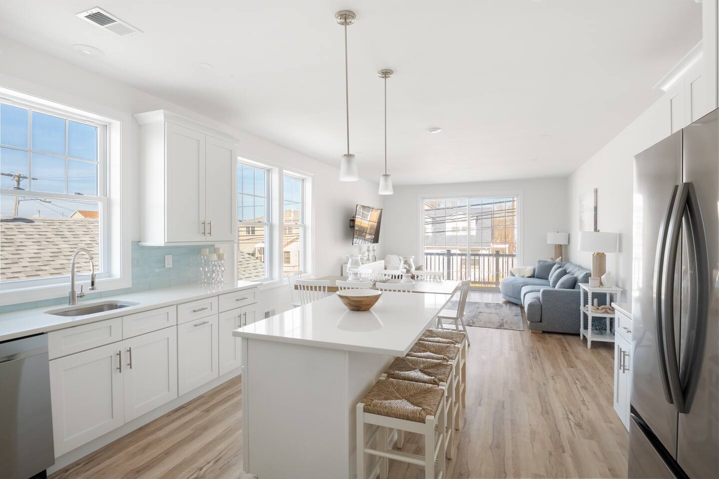 Serene Beach Haven Oasis 2 Blocks to Beach