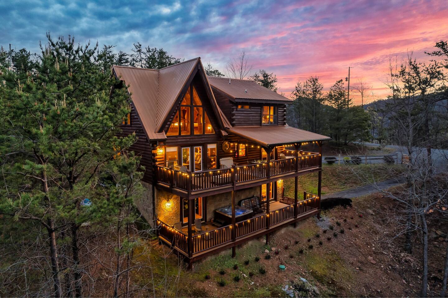 Romantic Cabin, Wow Views, Sauna, Hot Tub, Pool Tb