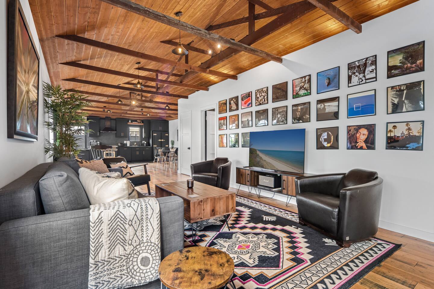 Gorgeous 1BR Venice Bungalow Abbot Kinney w/Garage