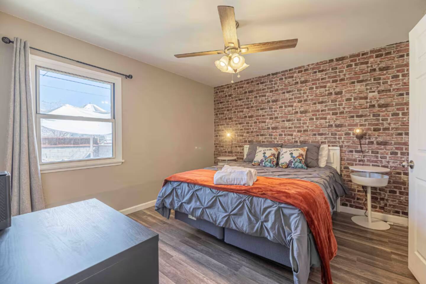 NYC-Themed One-Bedroom Getaway Near Shopping