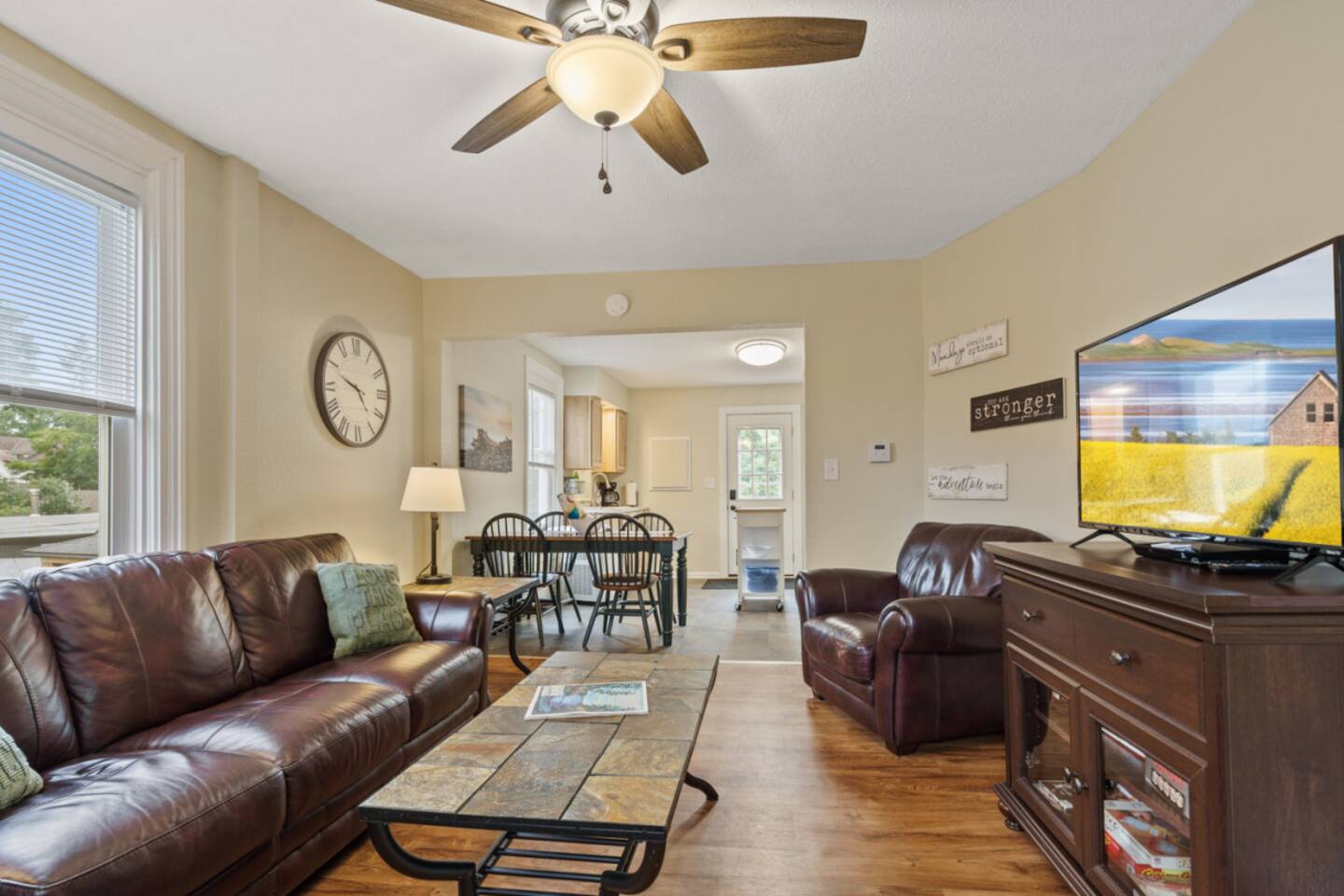 Be a Local - Central Location 2BR in Downtown MQT