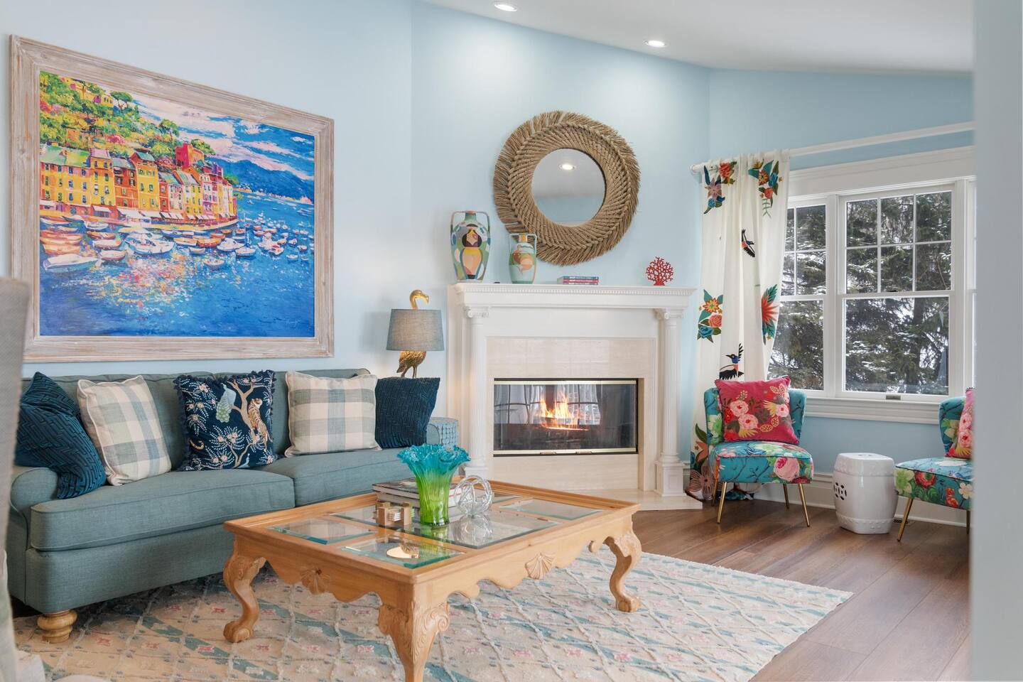 Downtown Luxury Penthouse  Views & Location