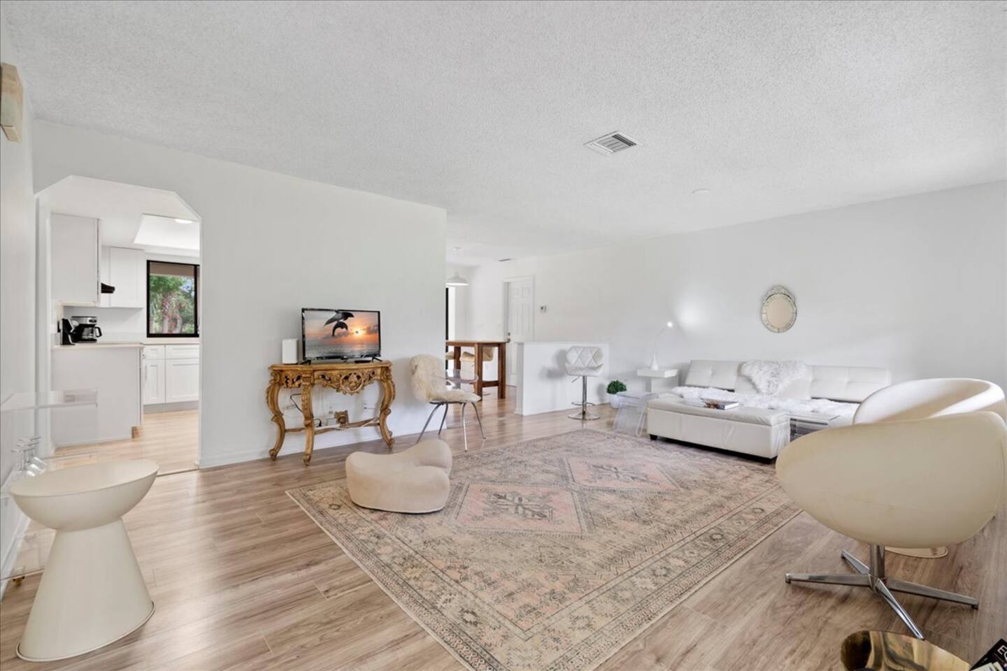 Riders' Haven: Equestrian Escape