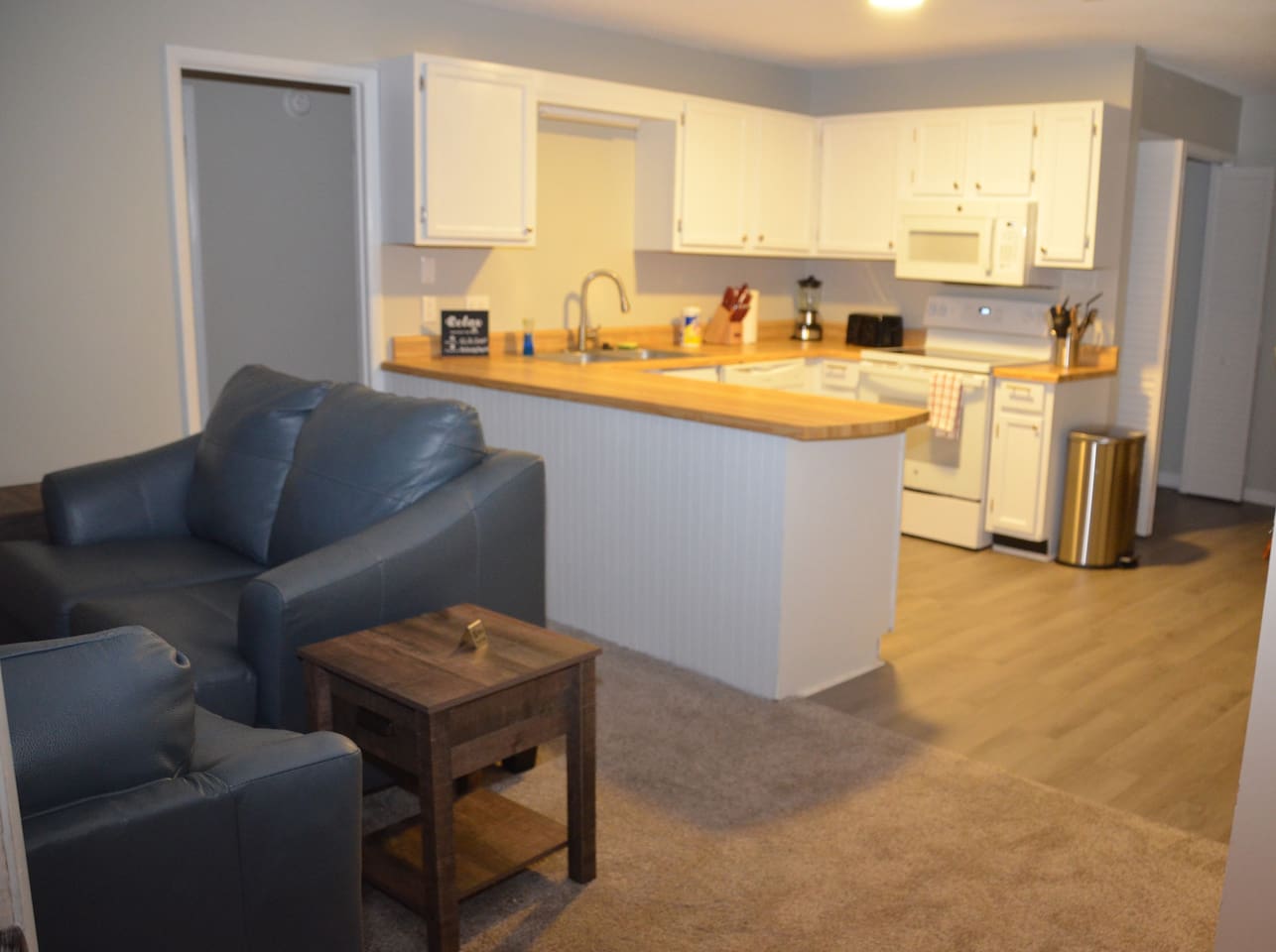 Fort Novosel Suite - Less than one minute to front gate!