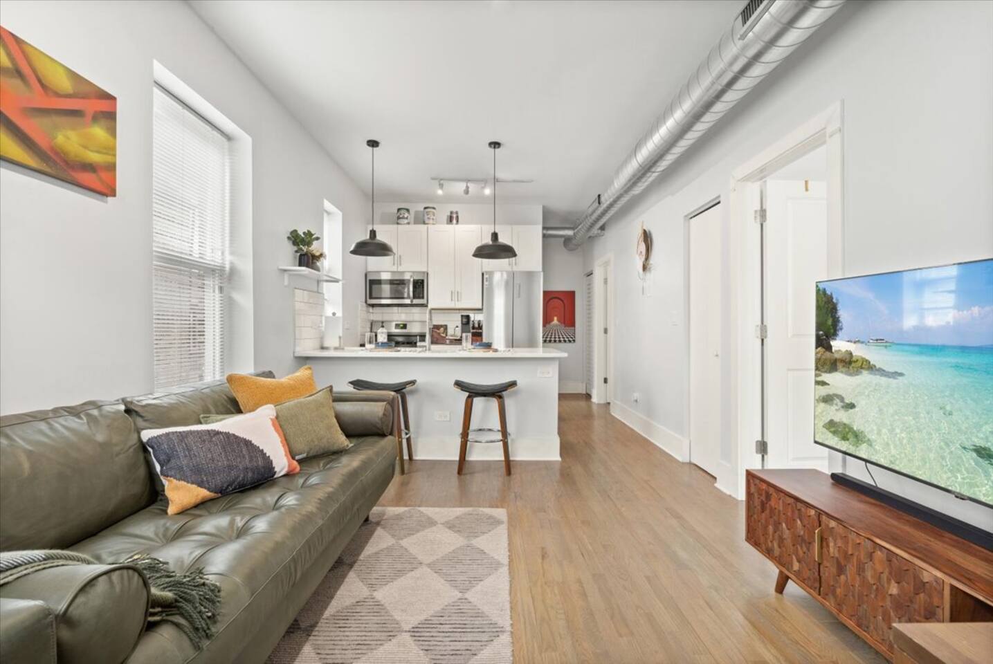 Fast Wifi | Parking | Wash/Dryer | Near Downtown!