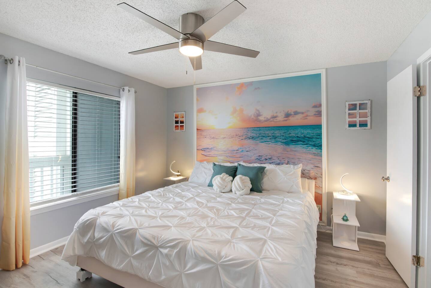 Gulf View Condo • Laguna Beach • Balcony & Pool