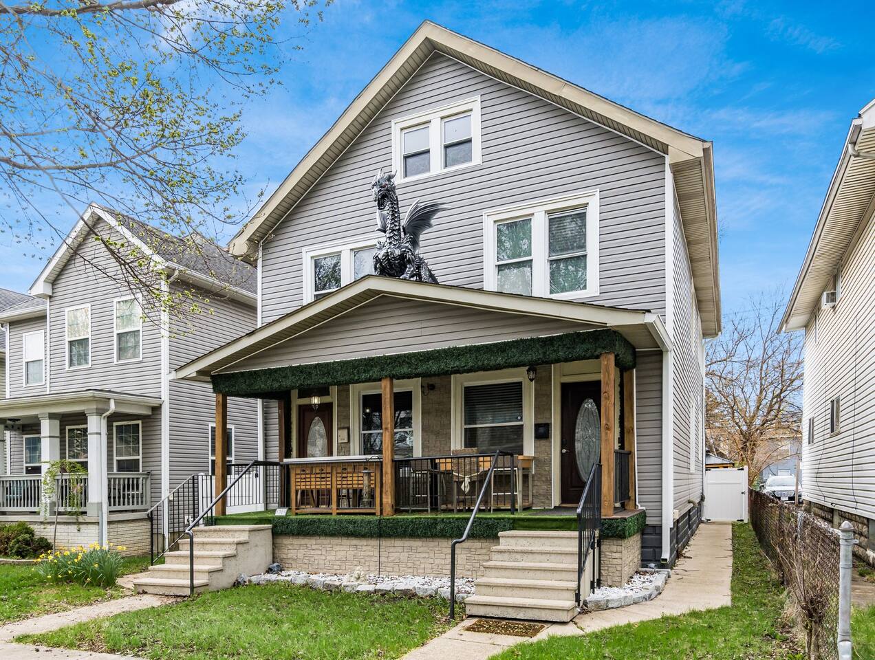 French Court Barcade