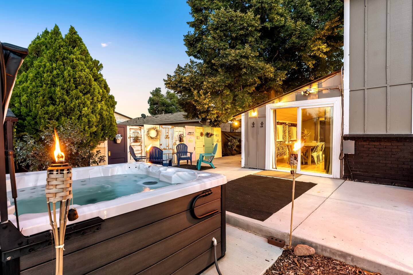 Family Getaway *Hot Tub* Red Rocks *Sleeps 12*