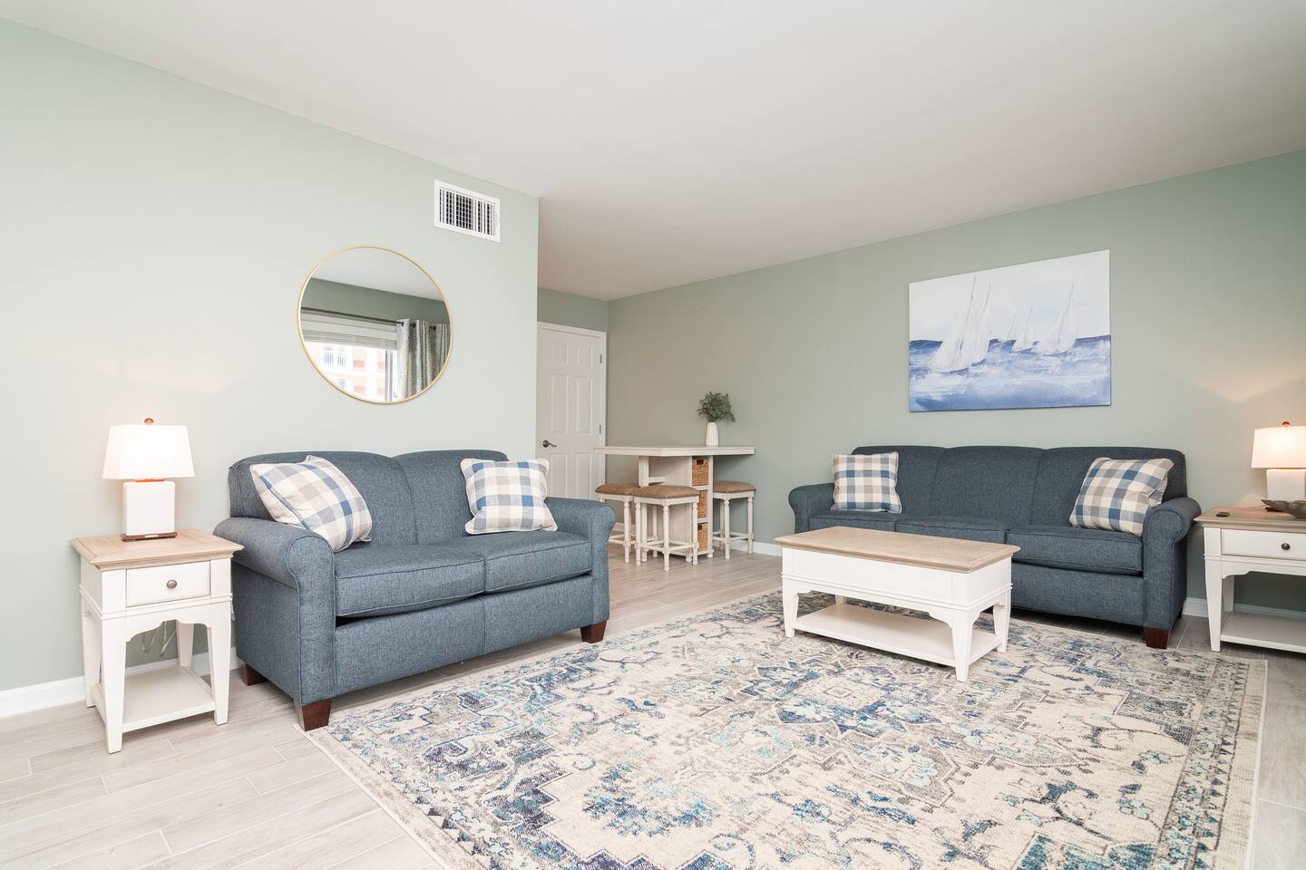 1st Floor Condo - Walk to the Beach - Pool photo 2
