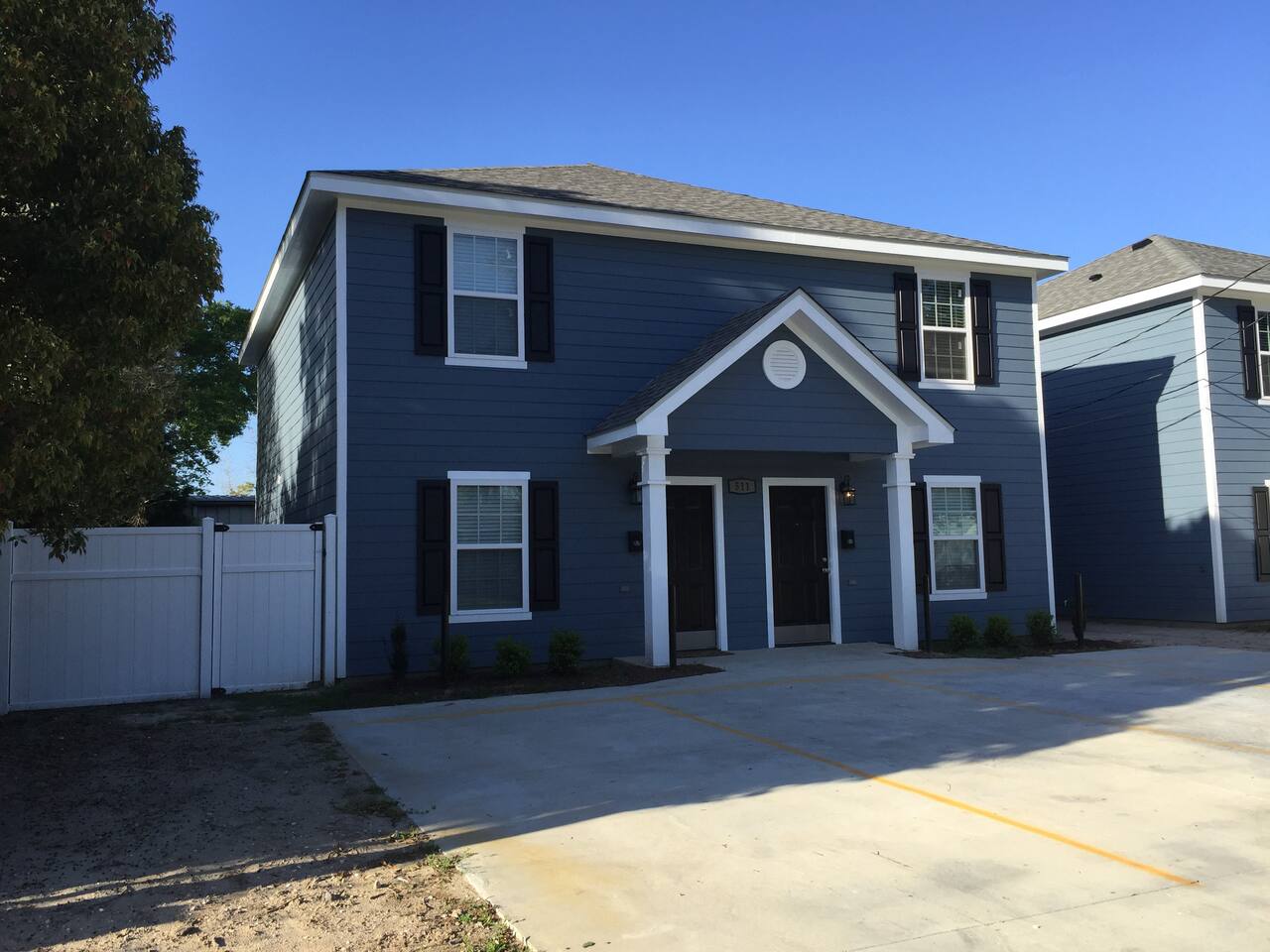 Beautiful, new construction.  Parking directly in front.