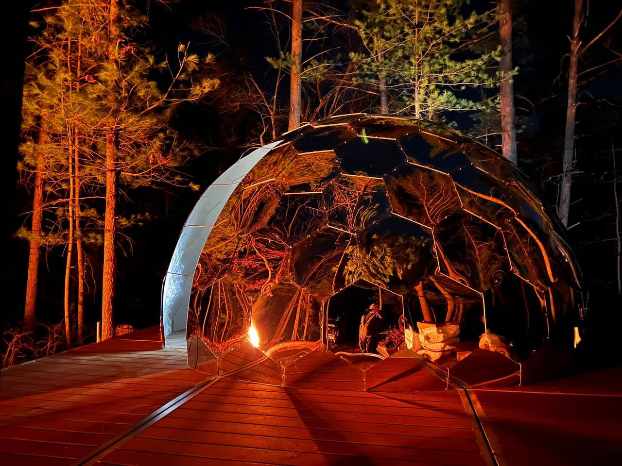 Dells Domes - Riverview Escape - Glamping Dome 4