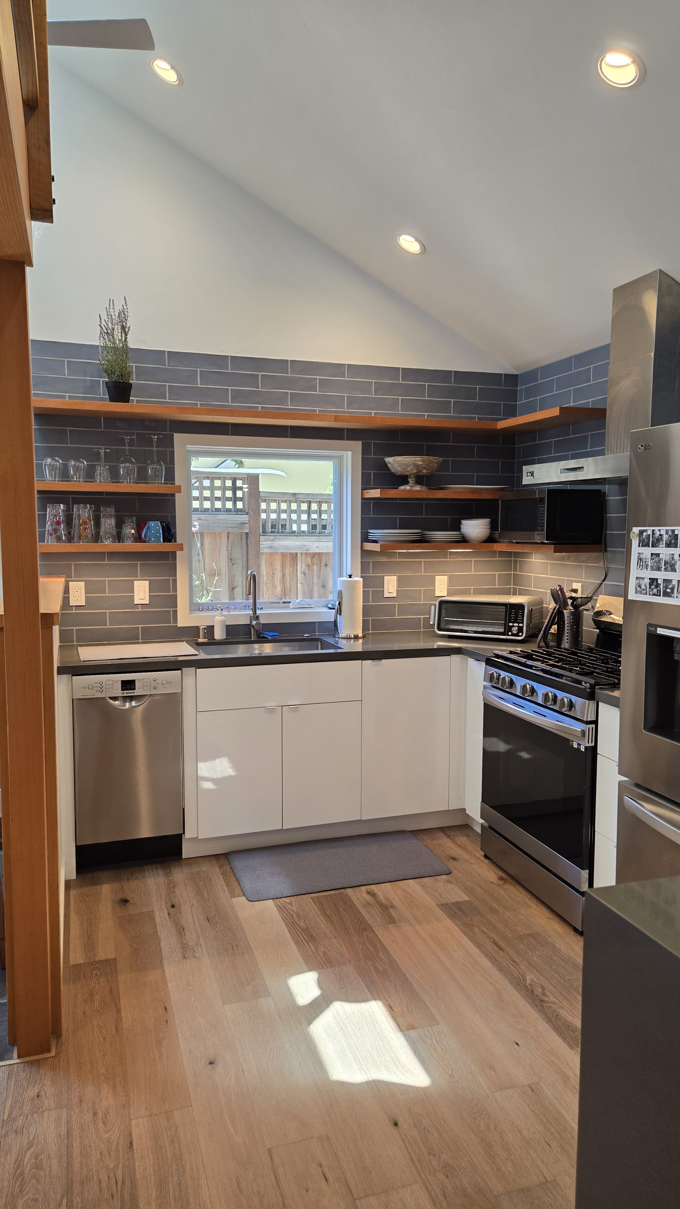 BayAreaCozyStays Sebastopol w Loft & 2 Bdrms