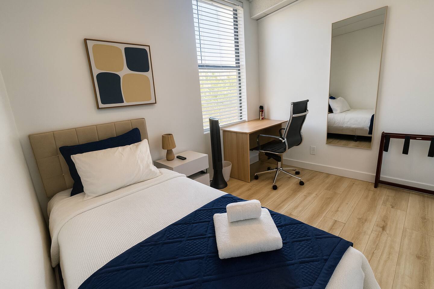 Walk to Rose Parade urban Oasis  room Pasadena