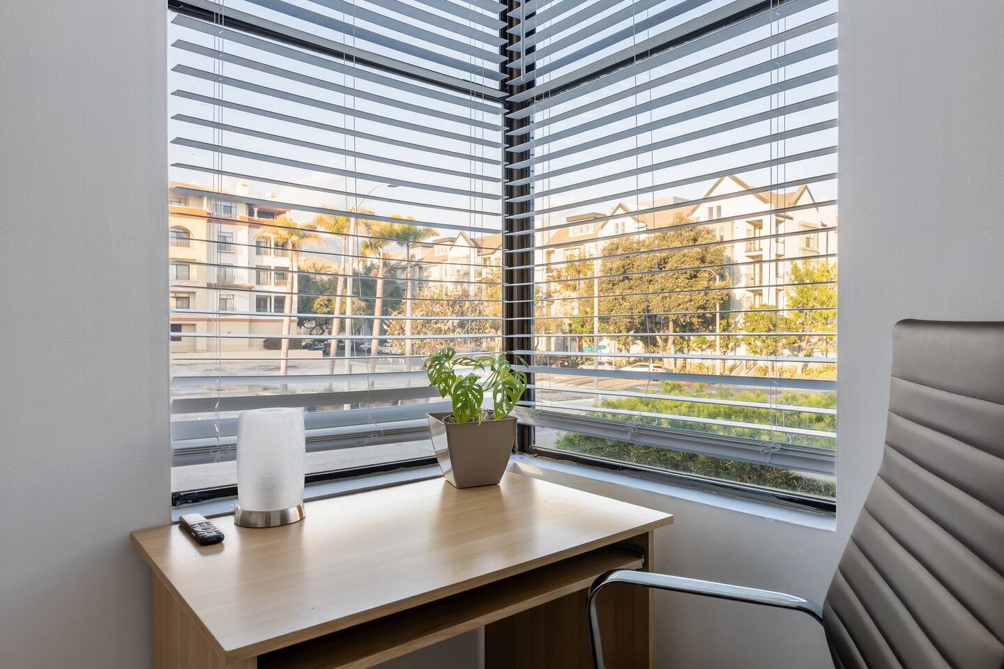 Walk to Caltech corner view room in Pasadena