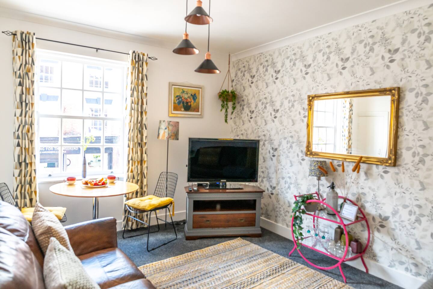 #03 The Hawthornes. Sleeps 6|NEC 7mins|8 mins