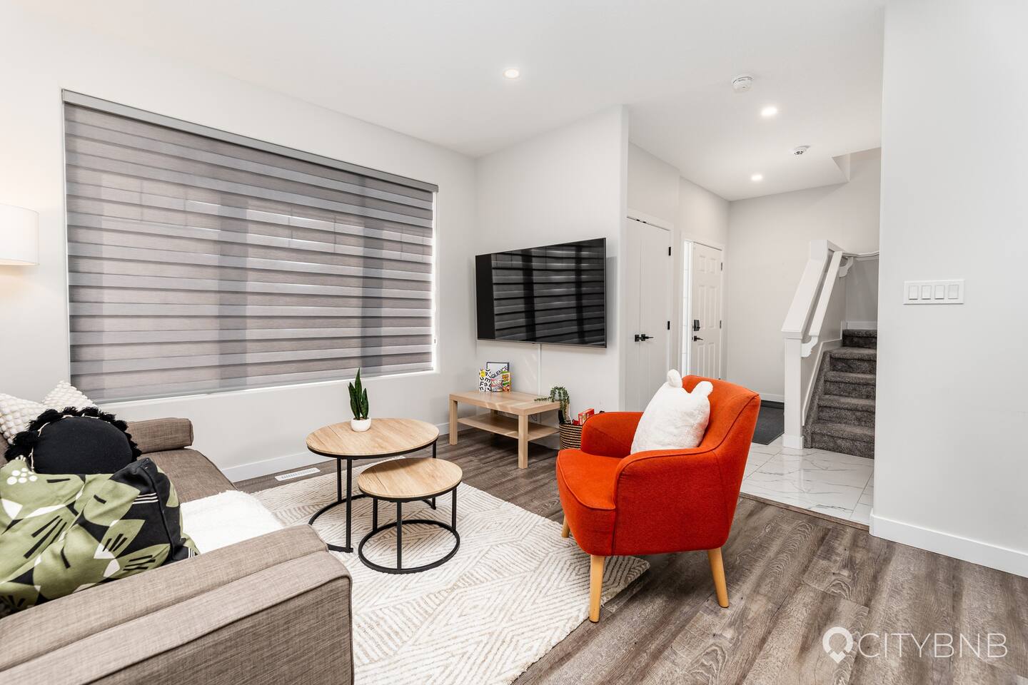 Spruce Ave | Parking | Sleeps 4