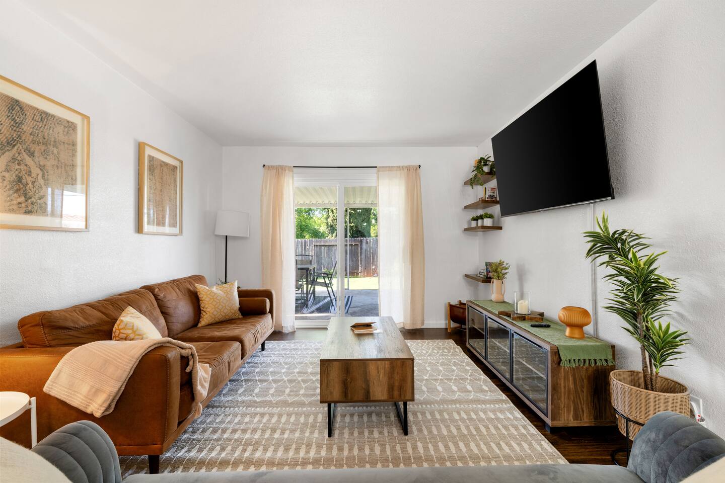 Modern 4BR/2BA Retreat | Near Hospitals