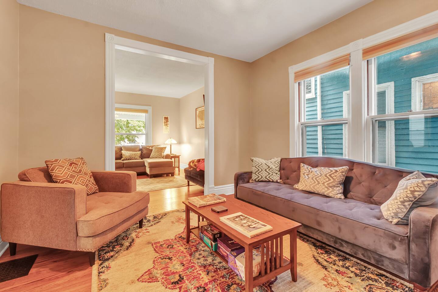 Deep Clean Stay | King Bed | Free Parking | TV