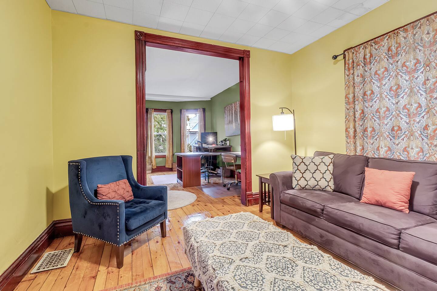 Best Location! Walk Score 90 | Comfy Beds | TV