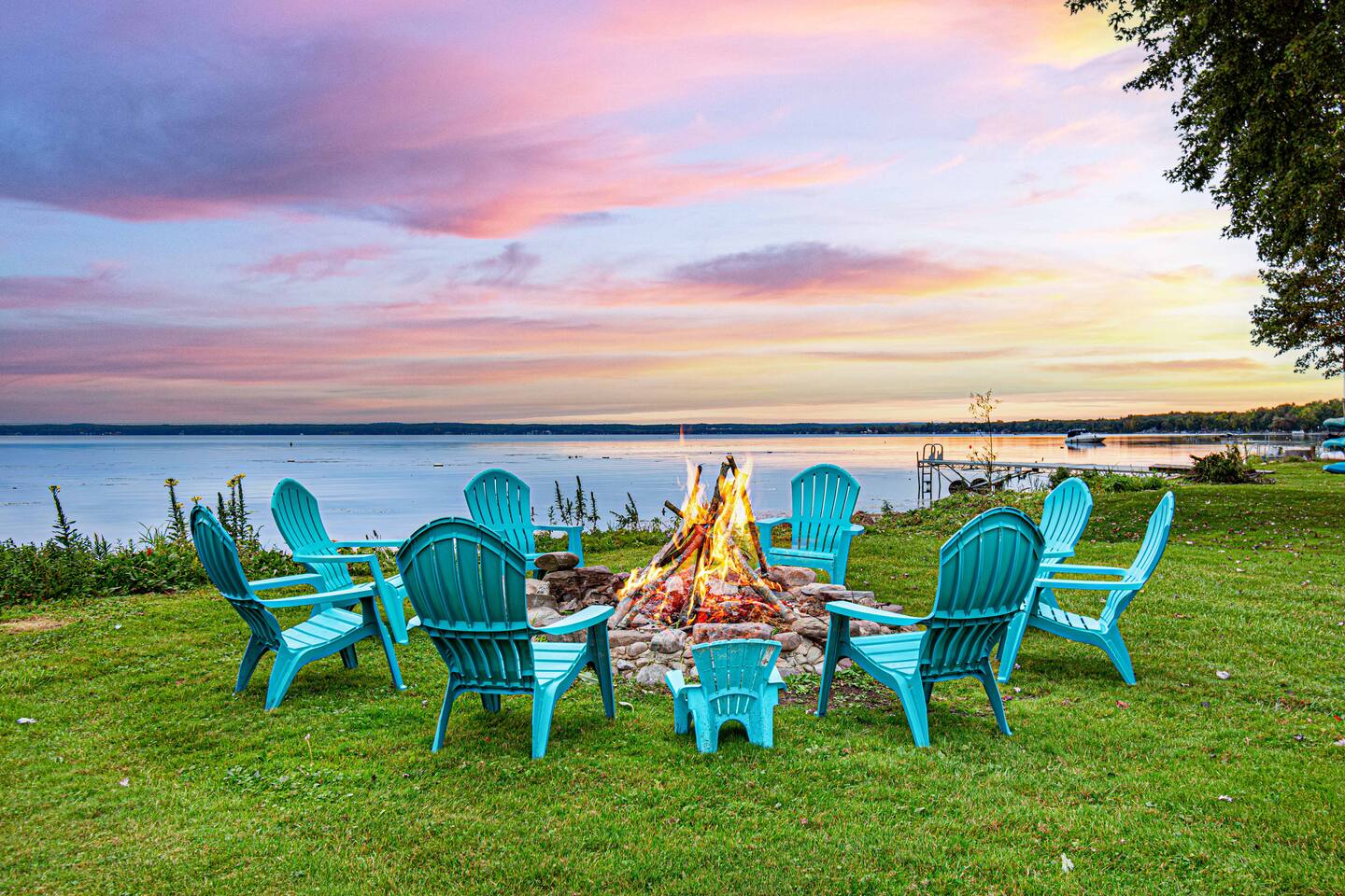 Lakefront|Kayaks | Hottub|Sunset