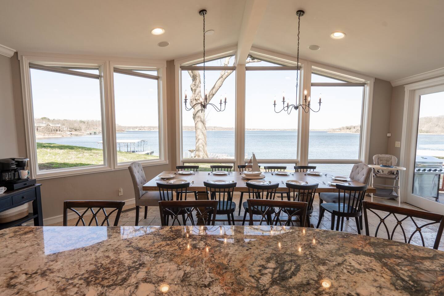 Holidays w/us means room for everyone! Waterfront!