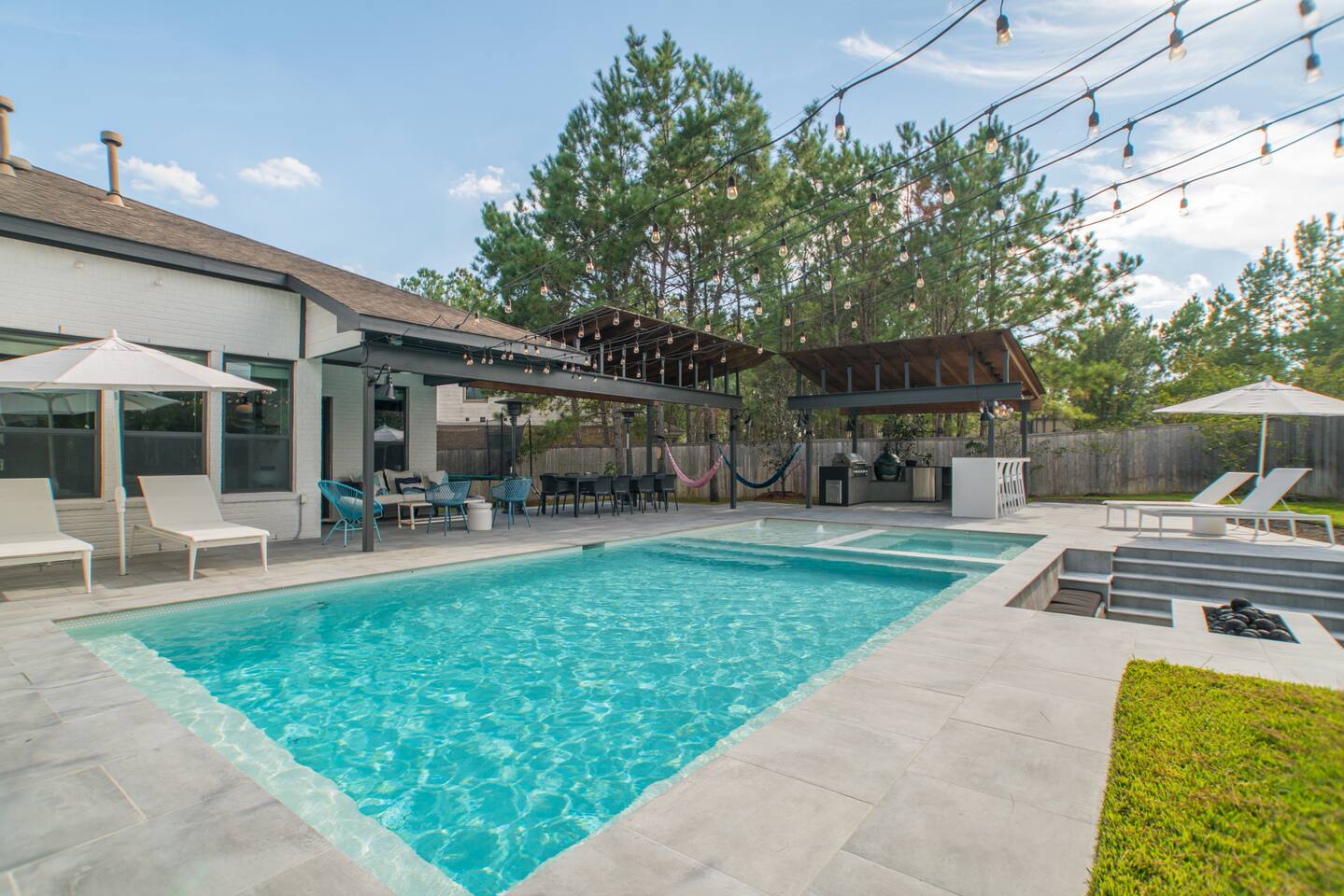 Amazing 4 BR home w NEW pool & sunken fire pit!