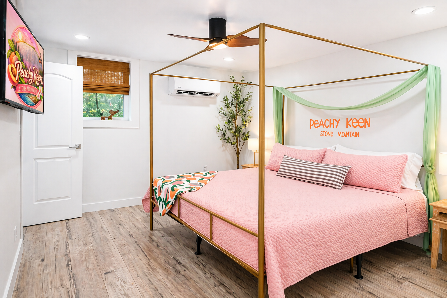Walkable, 2 King En-Suites, Game Room, EV Charger!
