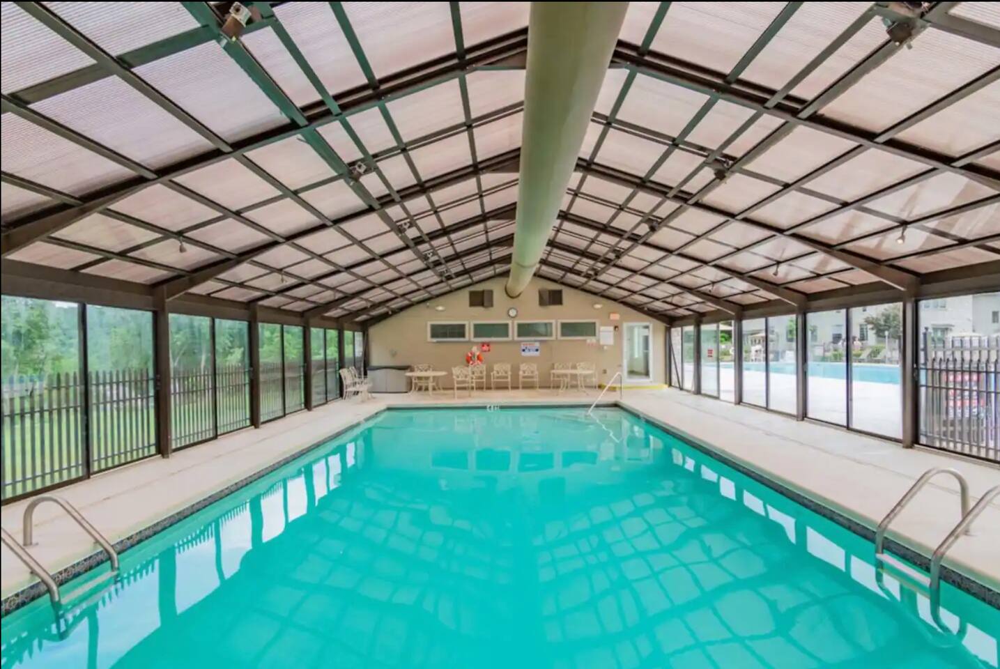 Heated INdoor Pool-Hot tub-Pickleball-Golf-Fishing