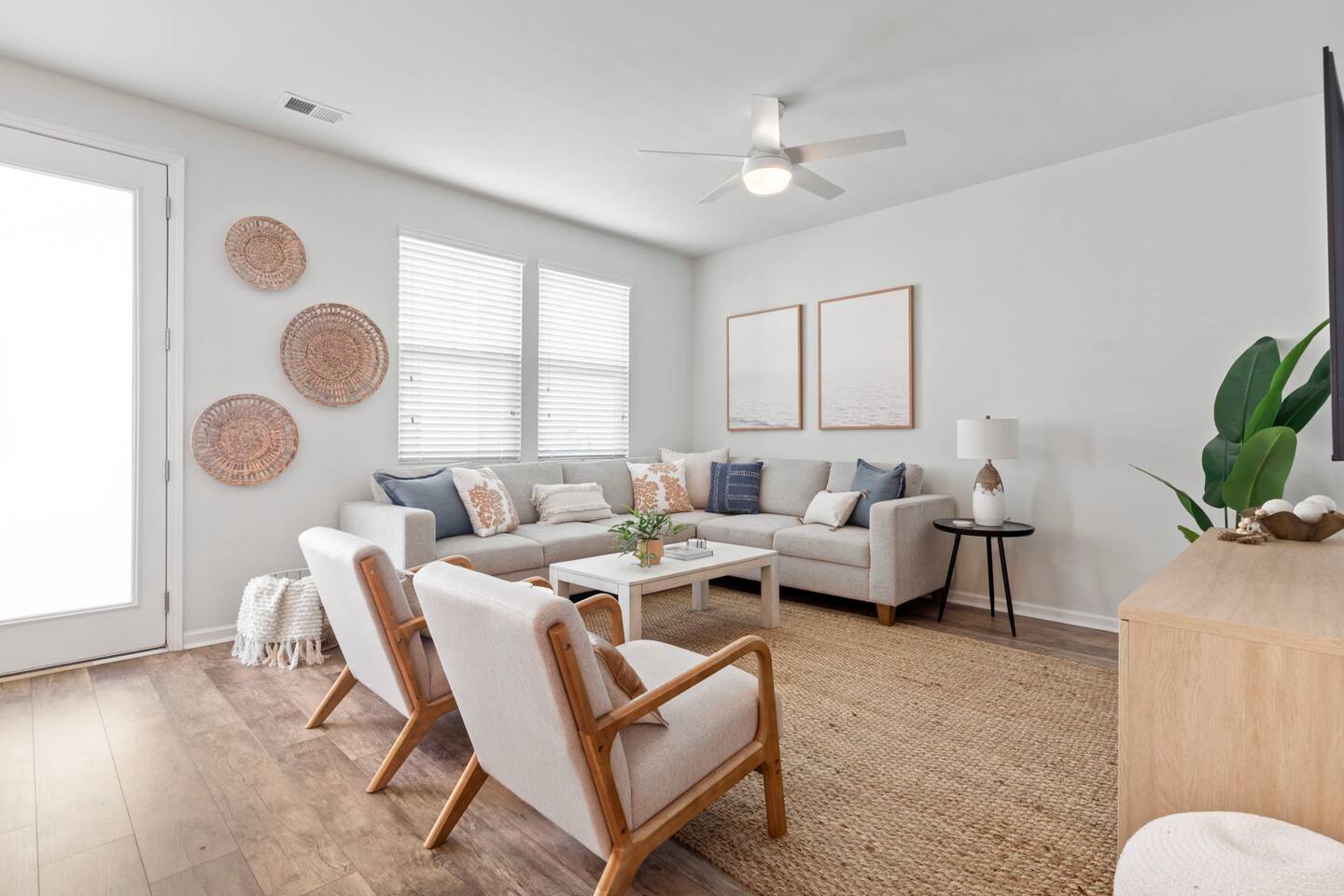 4BR Cottage Near Beach, Golf & Broadway