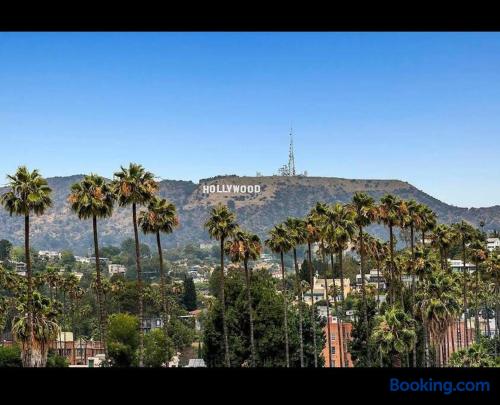 Hollywood 2Bed Apt w Rooftop pool & Panoramic View